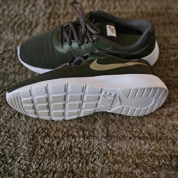 Nike Tanjun - Picture 6 of 6